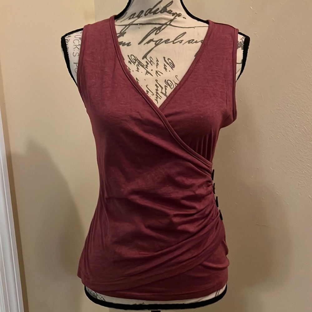 SHEIN Button Detailed Ruched Tank Top - Picture 2 of 8
